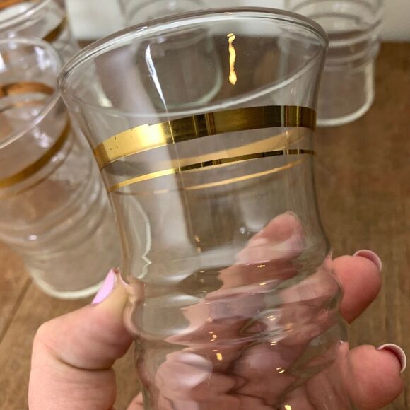 Set of 6 Vintage 40s 50s MCM 4.75" 8 oz ribbed drinking glasses with gold detail - Picture 3 of 6